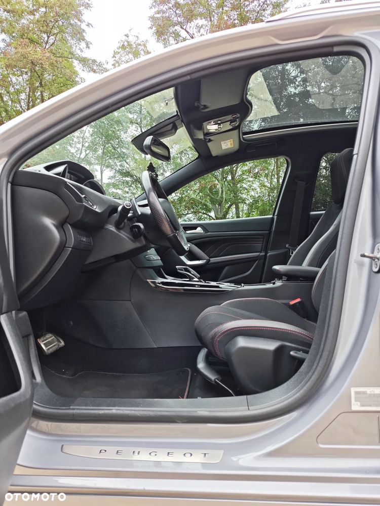 Peugeot 308 PureTech 130 EAT6 Stop & Start GT-Line Edition - 26