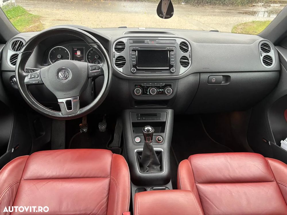 Volkswagen Tiguan 2.0 TDI 4Motion BMT Sport & Style - 11