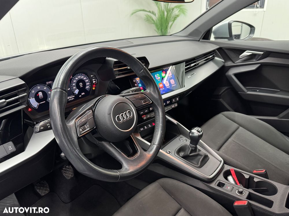 Audi A3 2.0 30 TDI Basic - 8