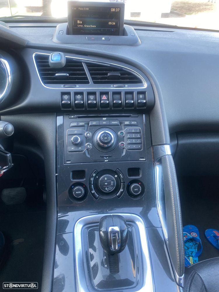 Peugeot 3008 2.0 HDi Hybrid4 - 12