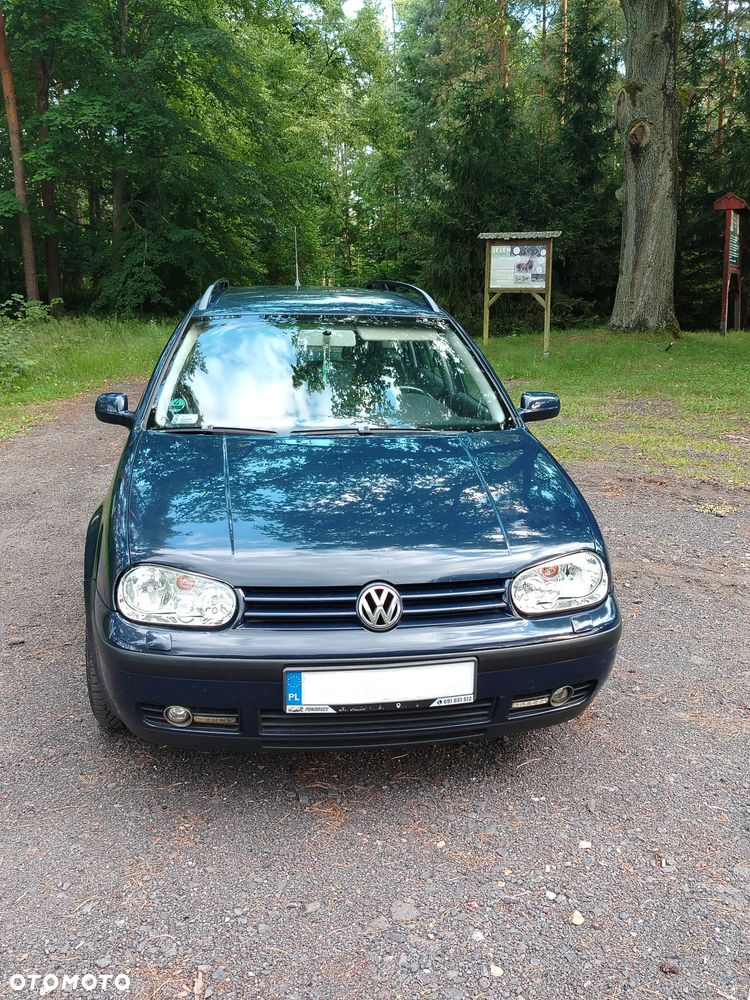 Volkswagen Golf - 6
