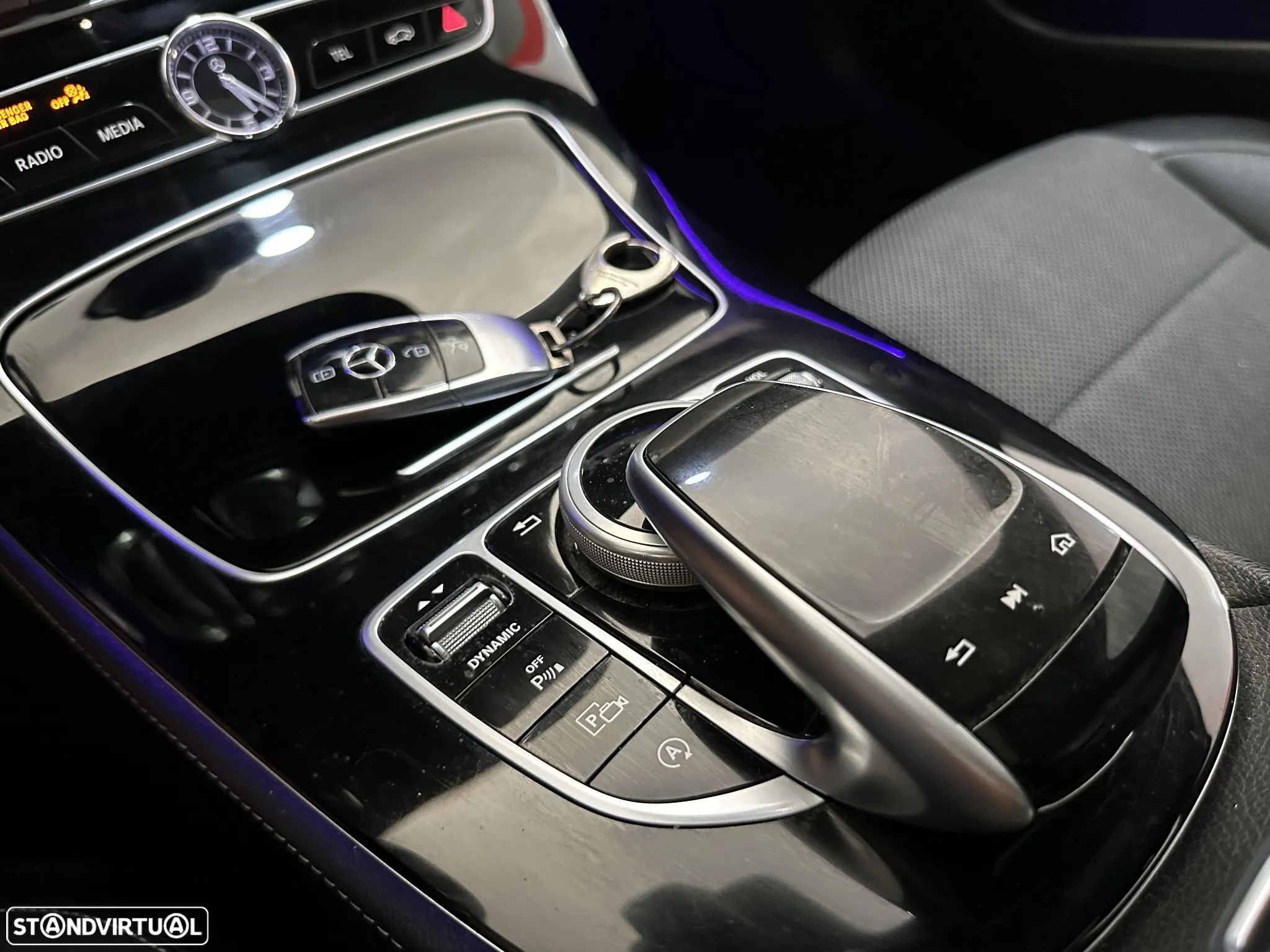 Mercedes-Benz E 220 d AMG Line - 26