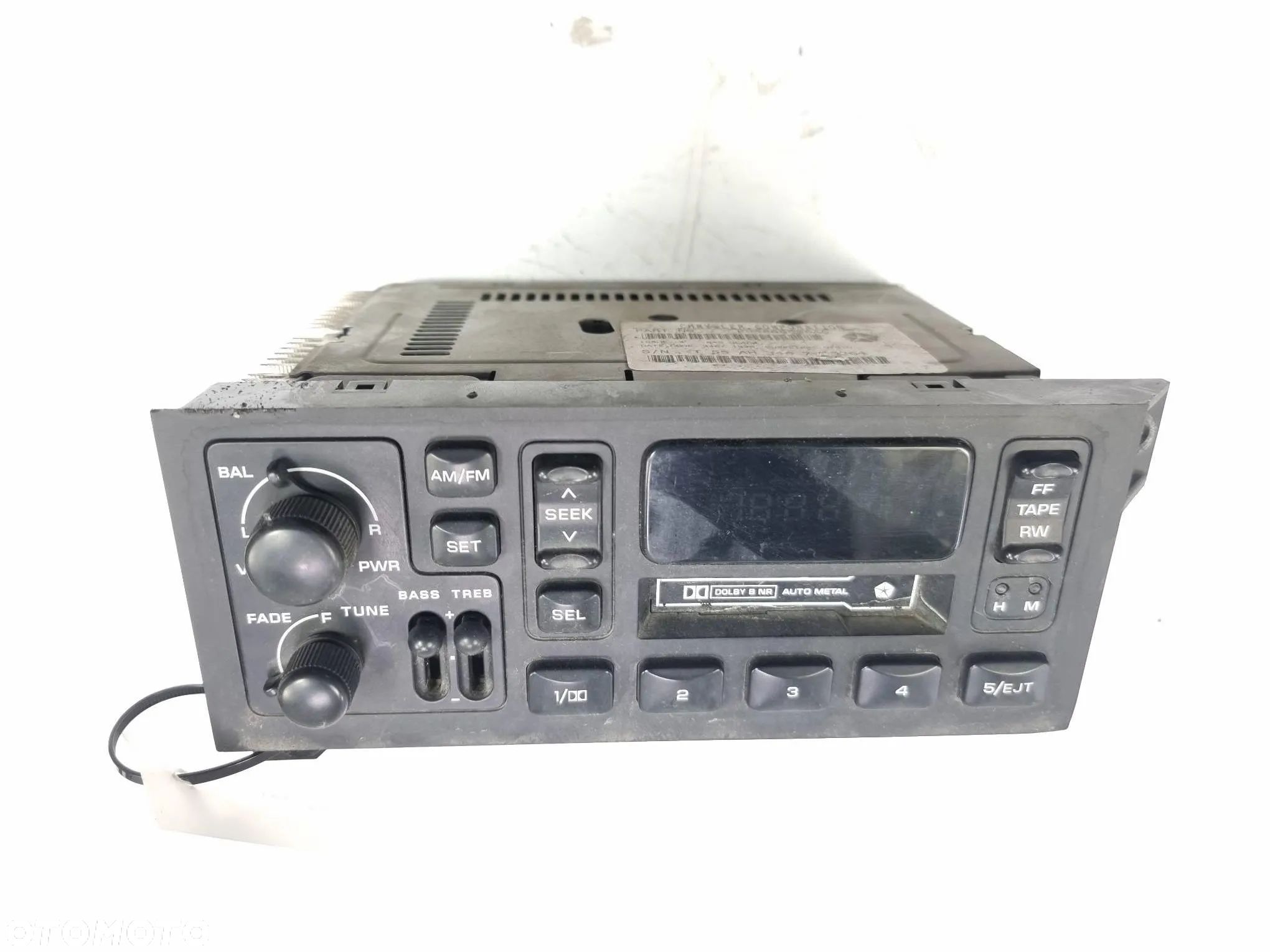 P04858556AC Dodge RAM 1998r. Przód Panel / Radioodtwarzacz CD/DVD/GPS - 1