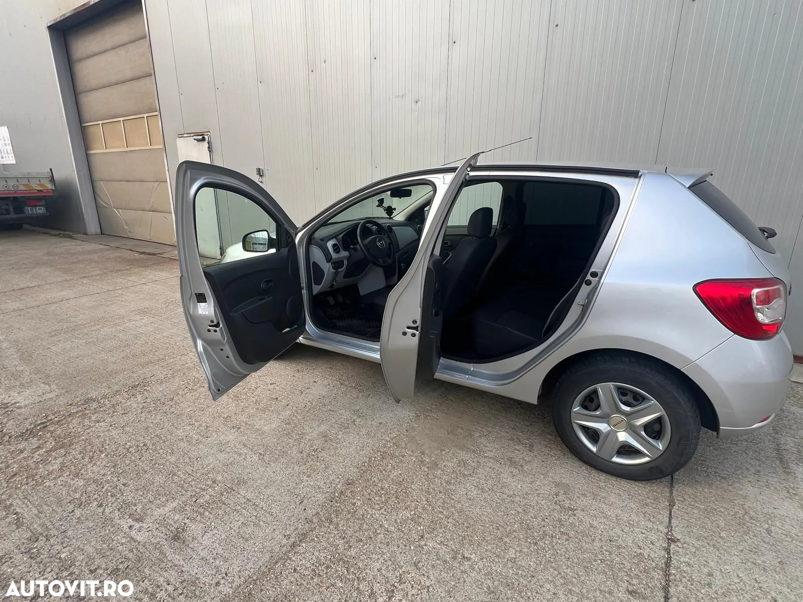 Dacia Sandero 1.5 75CP Ambiance - 6