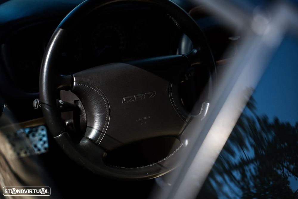 Aston Martin DB7 Vantage Coupé - 17