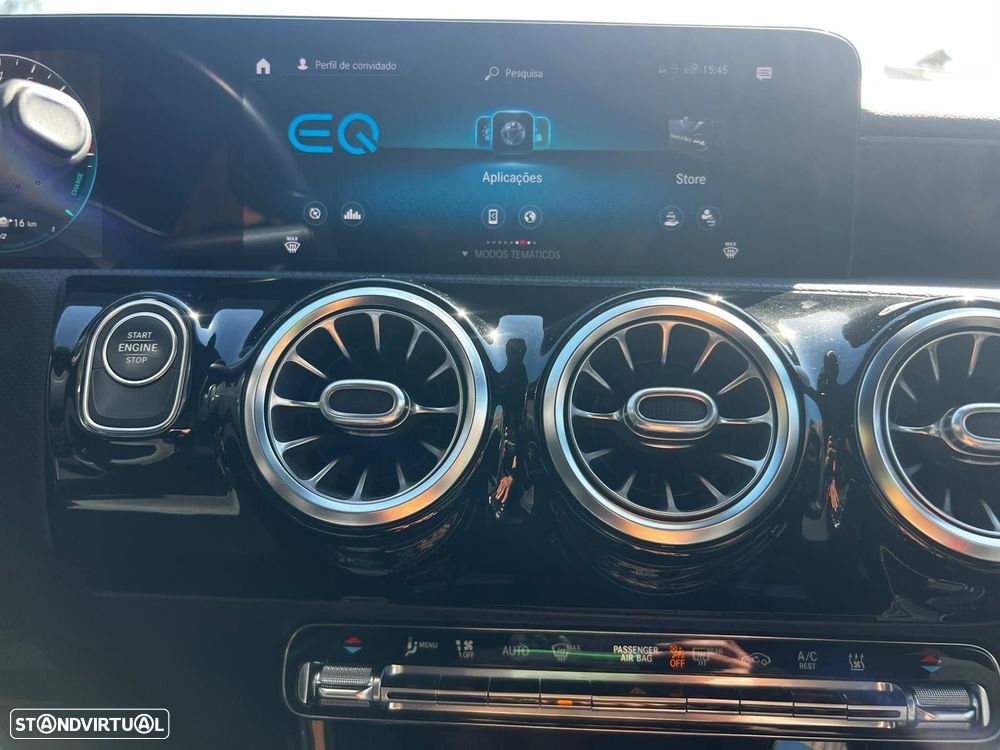 Mercedes-Benz A 250 Limousine e AMG Line - 29