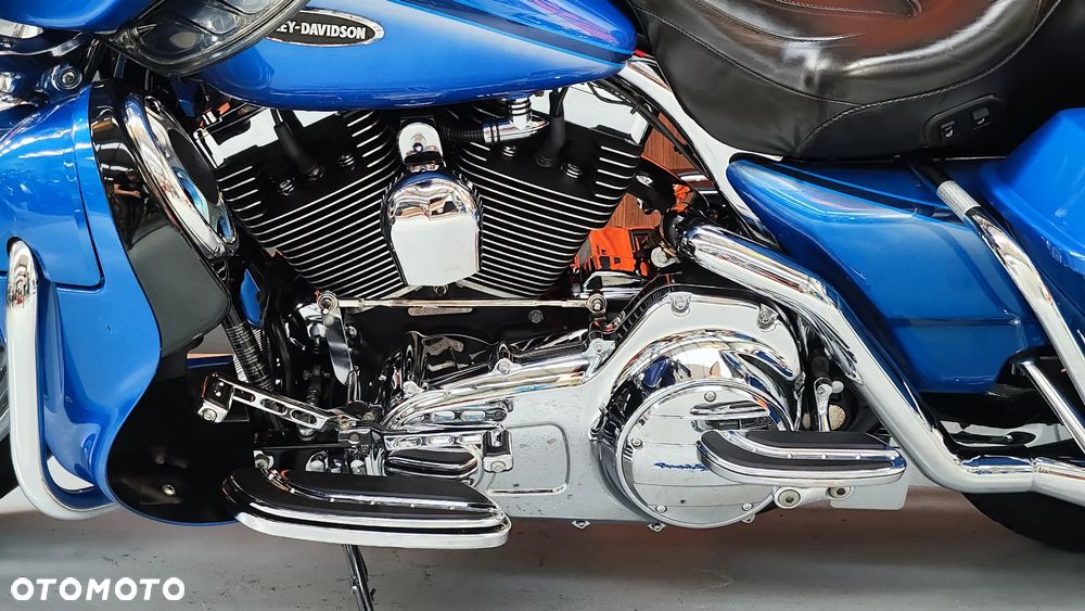 Harley-Davidson Touring Ultra Limited - 29