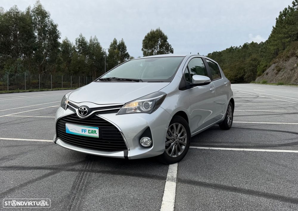 Toyota Yaris 1.4 D-4D Comfort+P.Style - 1