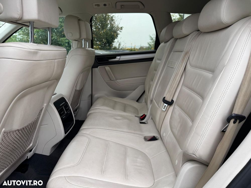 Volkswagen Touareg - 20