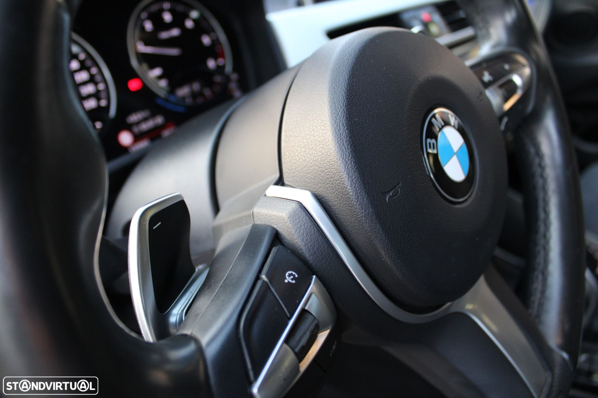 BMW X2 18 d sDrive Auto Pack M - 8
