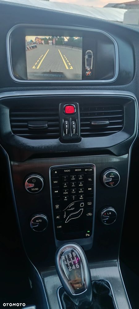 Volvo V40 - 10
