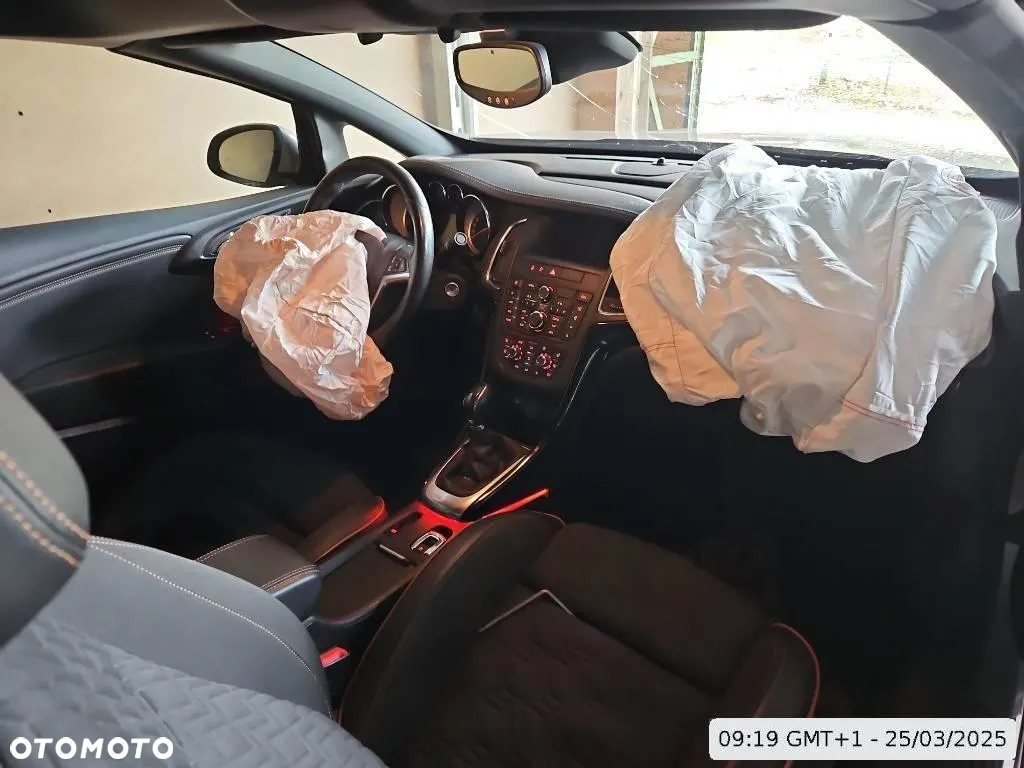 Opel Cascada 1.6 T Cosmo S&S - 8