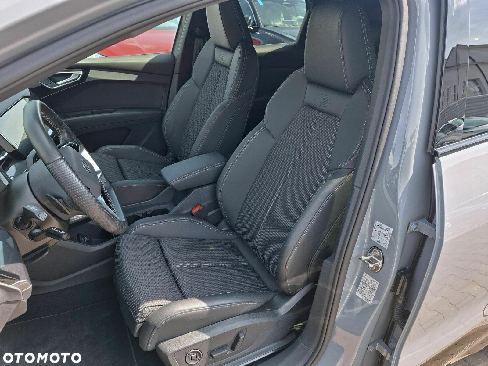 Audi Q4 e-tron - 13