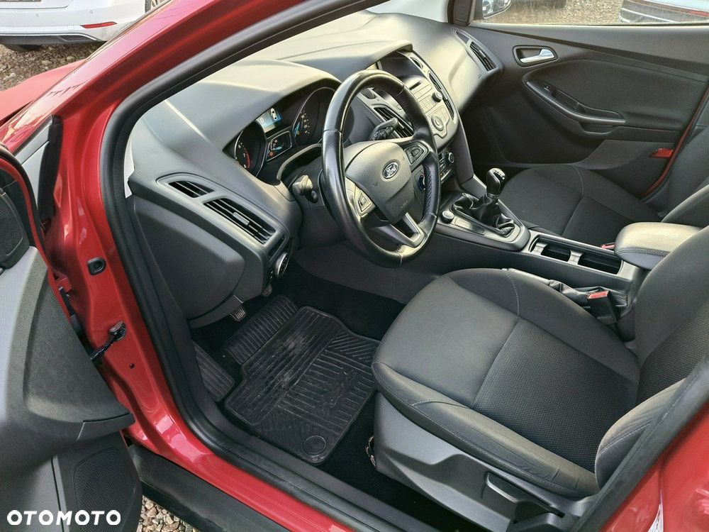 Ford Focus 1.0 EcoBoost 99g Trend - 16