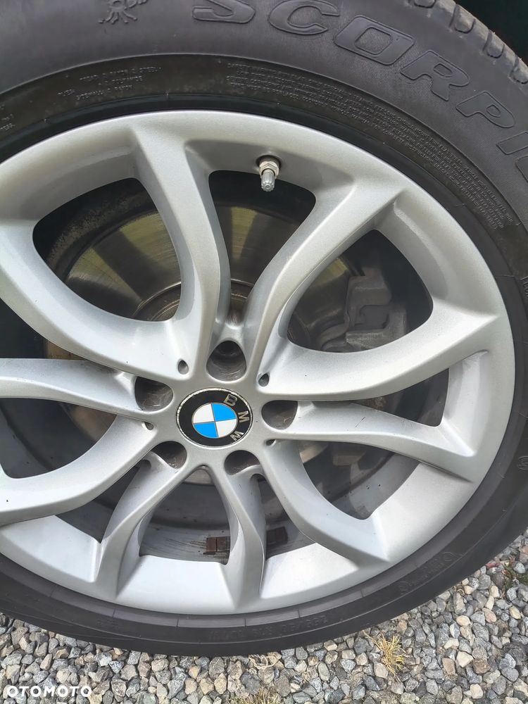 BMW X6 xDrive40d - 17
