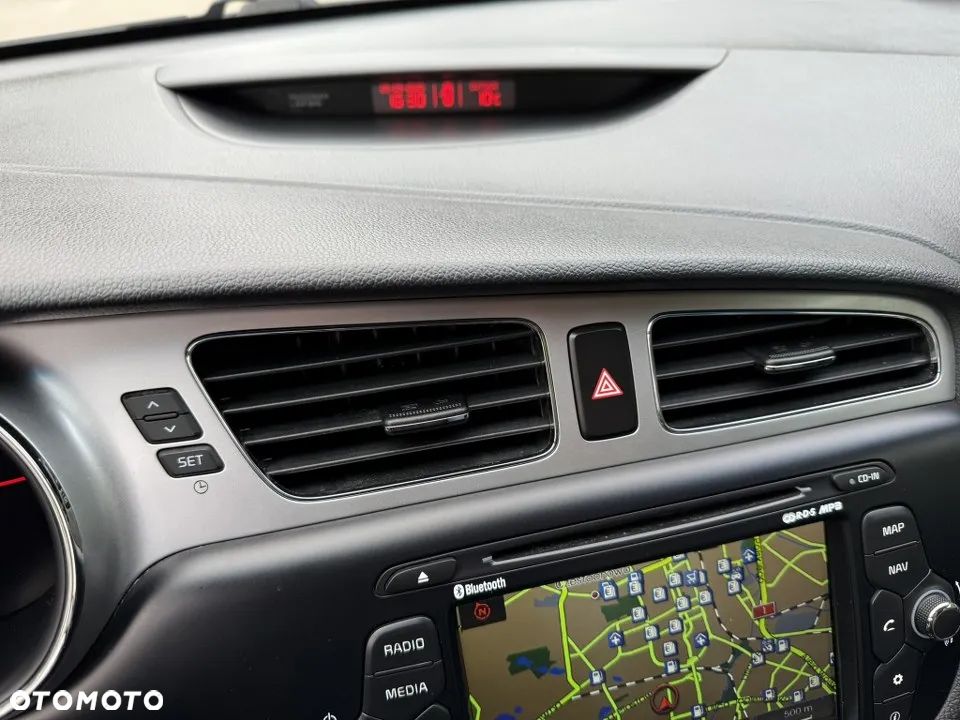 Kia Ceed 1.6 GDI SW Platinum Edition - 22