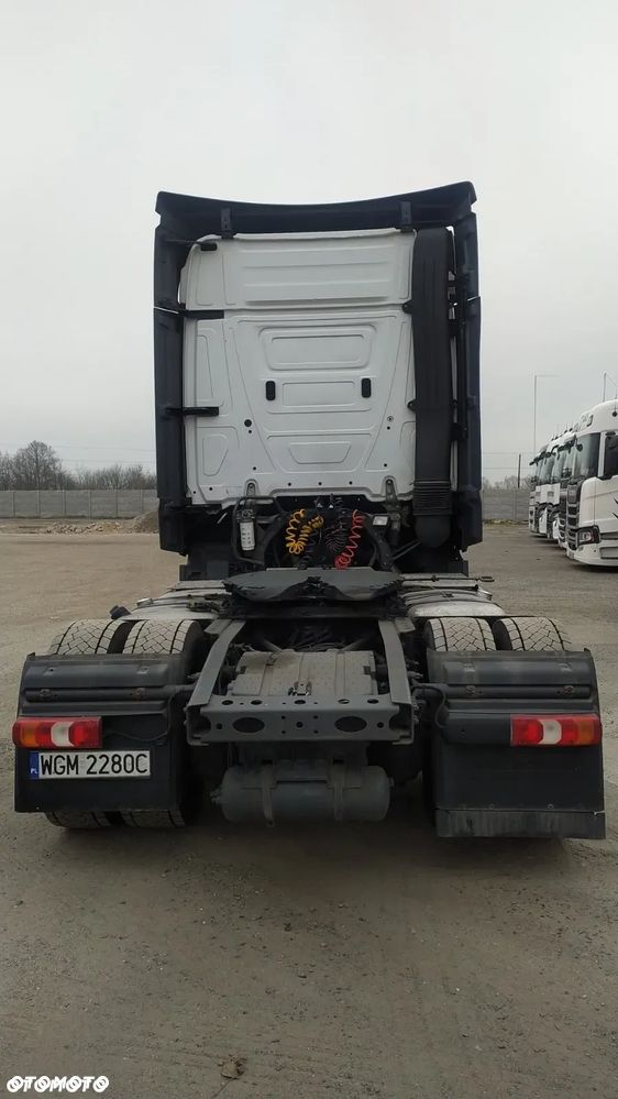 Mercedes-Benz Actros - 4