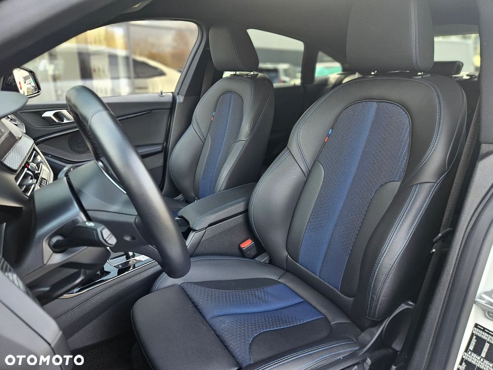 BMW Seria 2 218i M Sport - 31