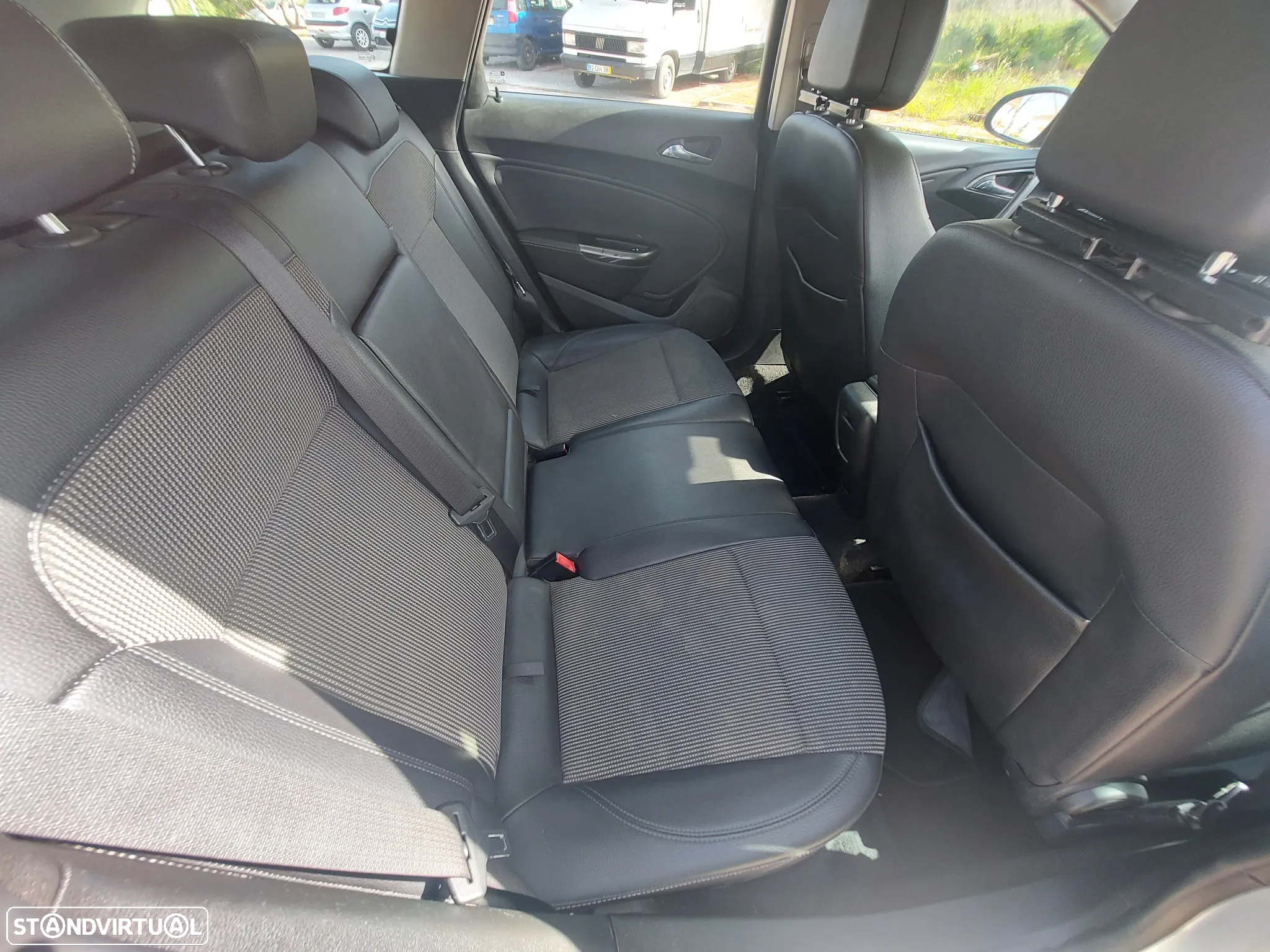 Opel Astra Sports Tourer 1.3 CDTi Executive S/S - 11