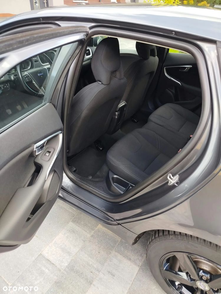 Volvo V40 D2 Kinetic - 22