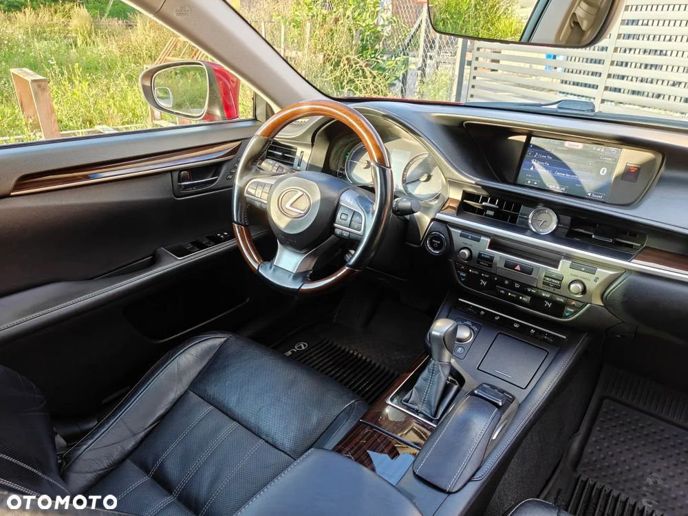 Lexus ES - 18