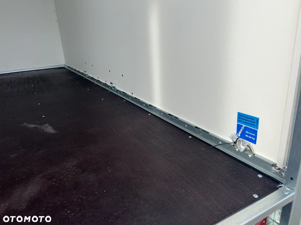 Brenderup Cargo CD 300 TB drzwi 300x155x185 cm , 2,5T - 7