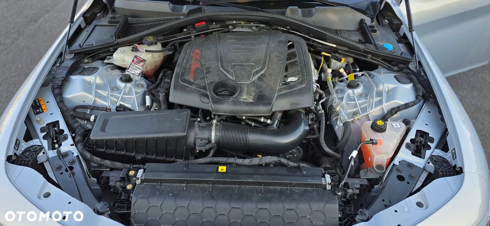 Alfa Romeo Giulia - 5