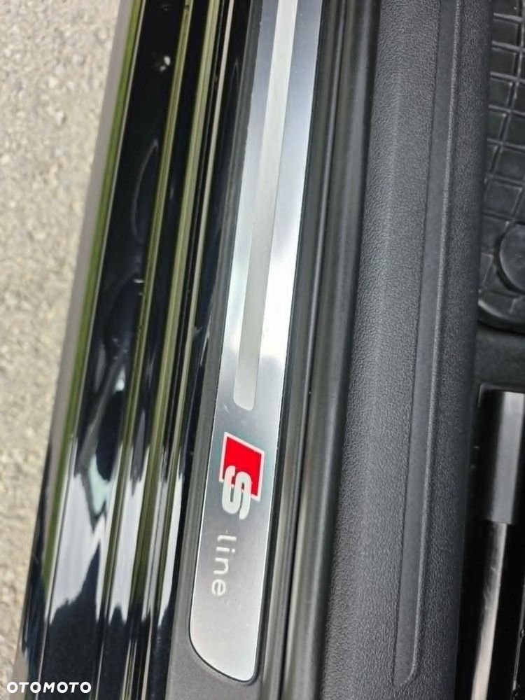 Audi A4 Avant 2.0 TDI Quattro Line - 31