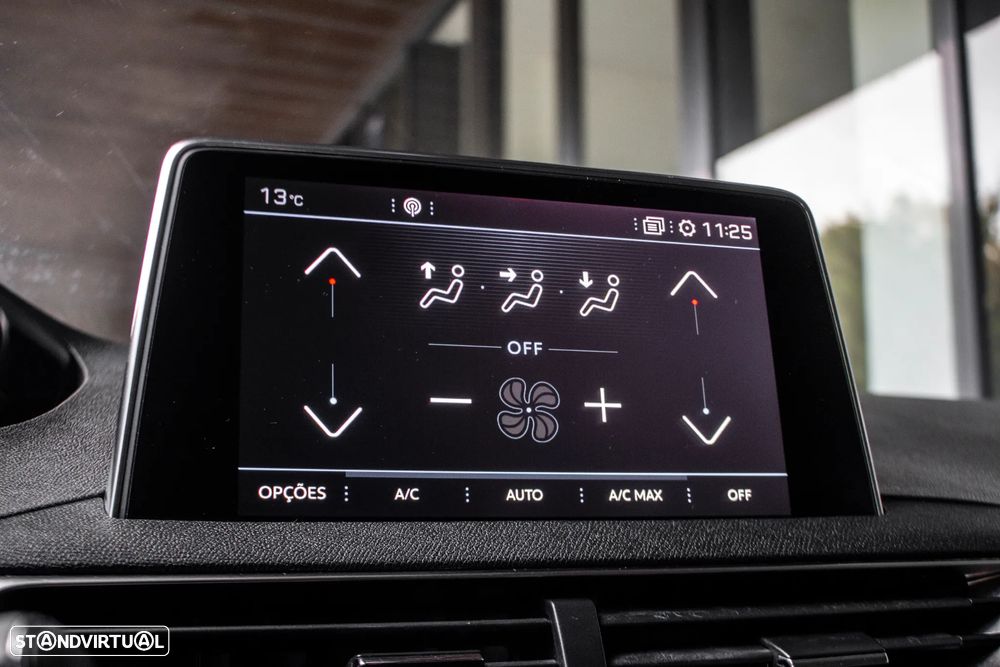 Peugeot 3008 1.2 PureTech Allure Pack EAT8 - 37