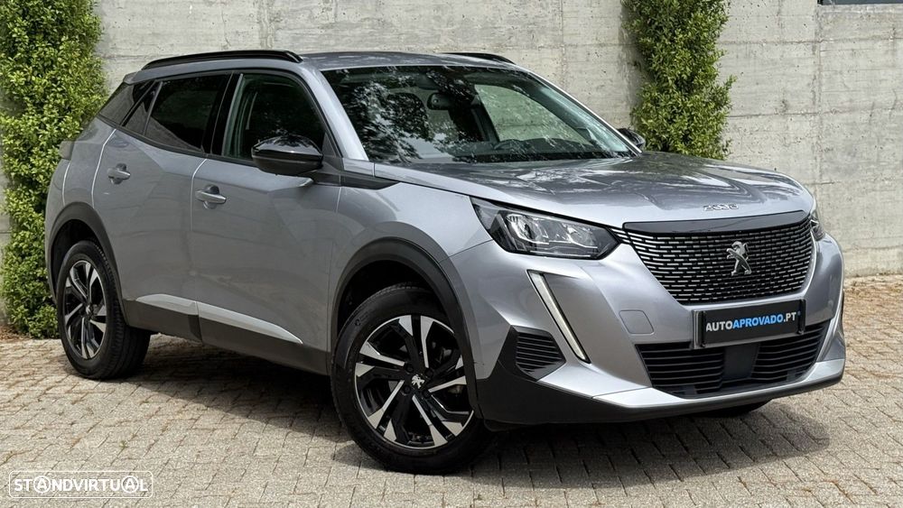 Peugeot 2008 1.2 PureTech Allure Pack - 4