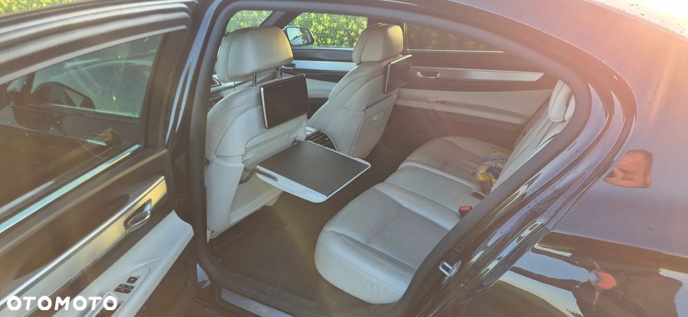 BMW Seria 7 730Ld - 16