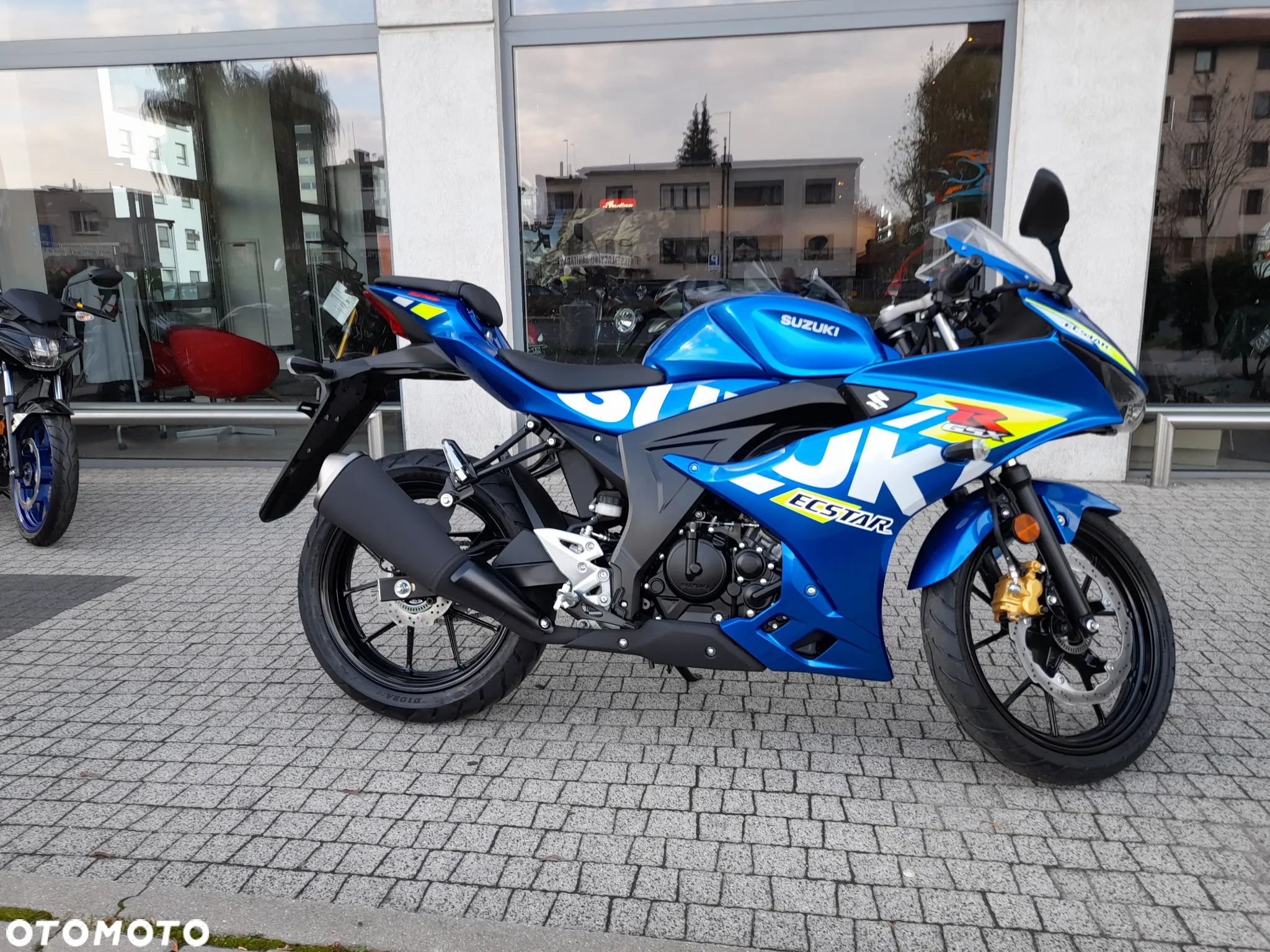 Suzuki GSX-R - 1