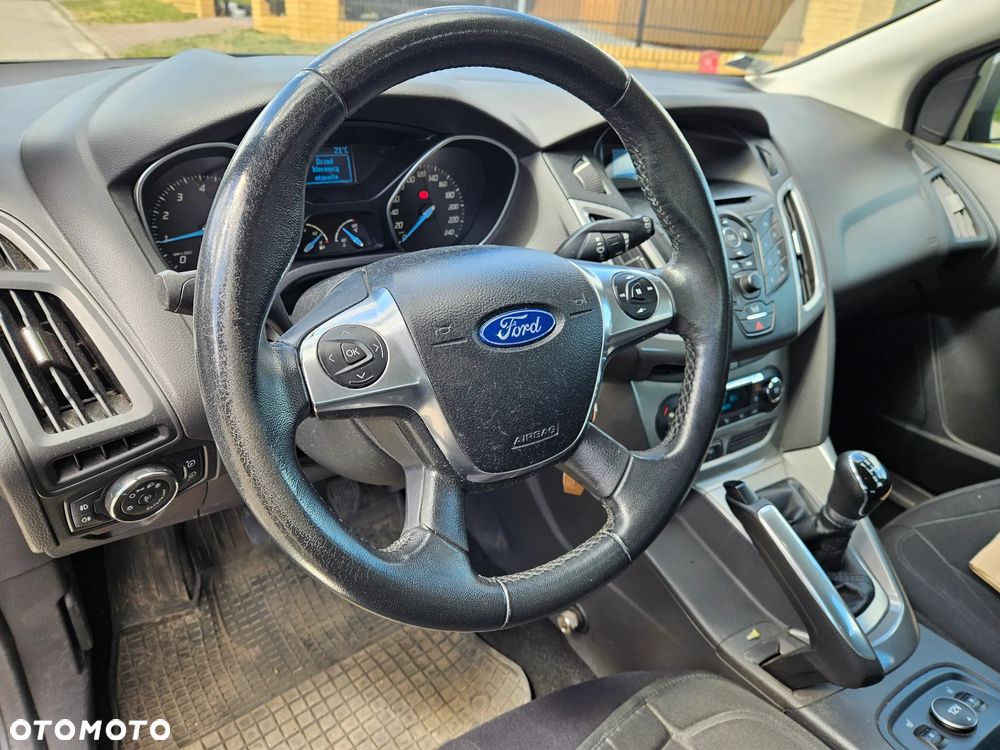 Ford Focus 1.6 Trend - 9