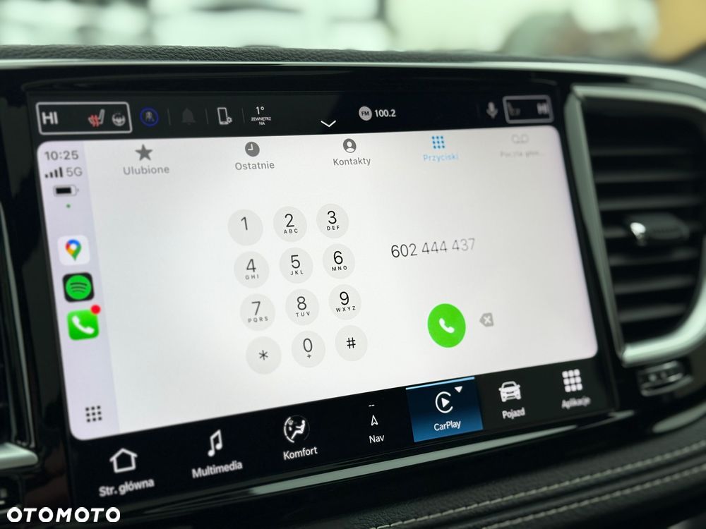 Chrysler Pacifica - 21