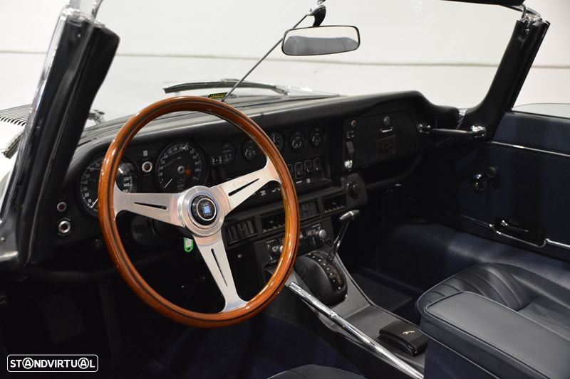 Jaguar E-Type - 5