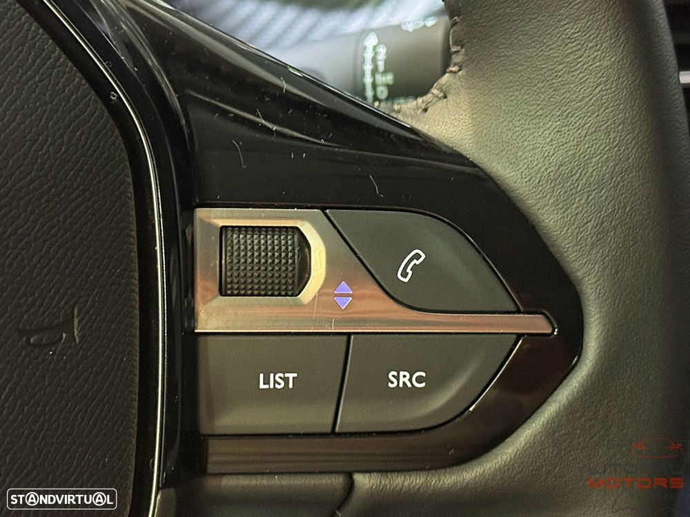 Peugeot 2008 1.2 PureTech Allure Pack - 24