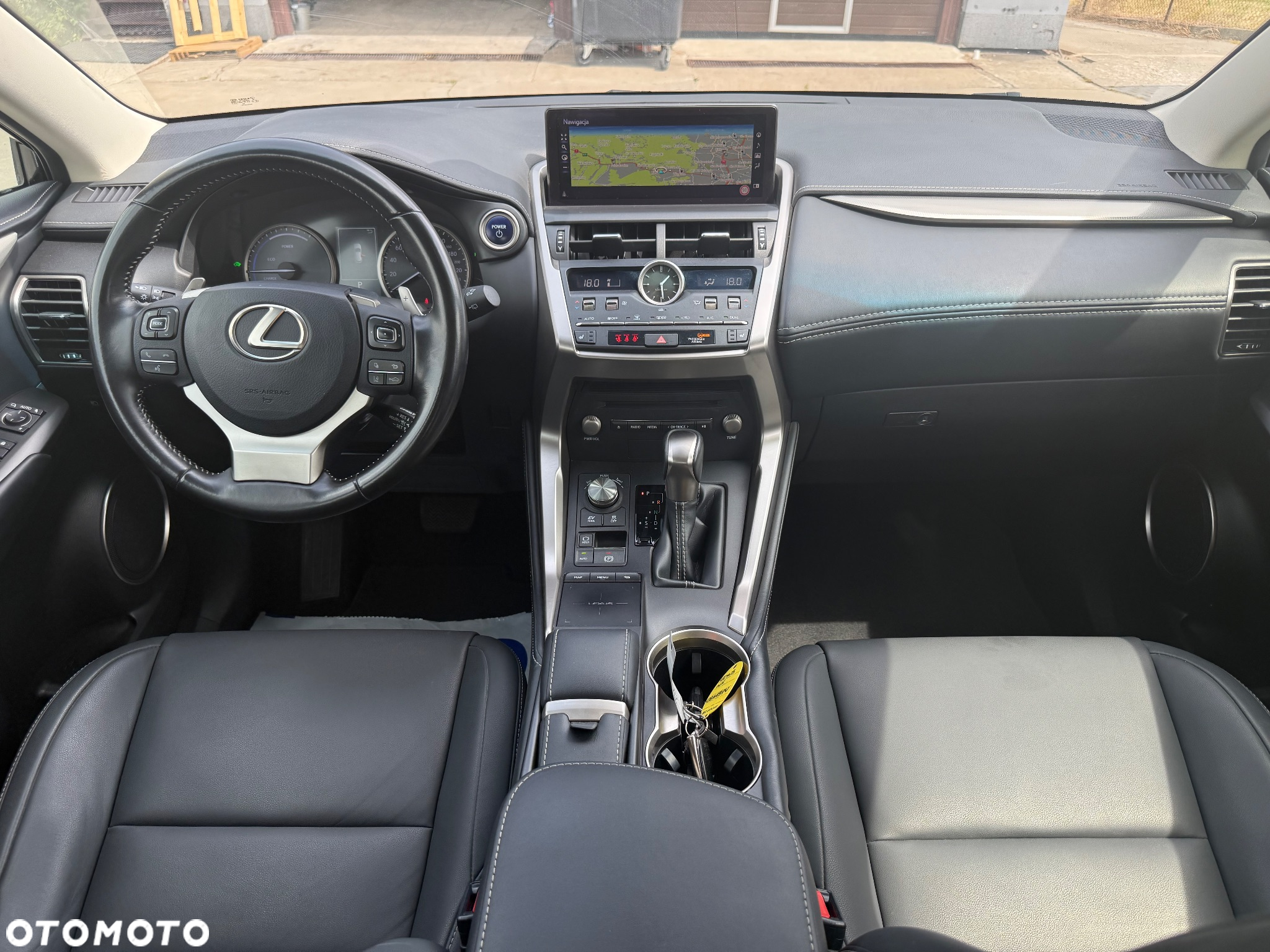 Lexus NX 300h Style Edition - 20