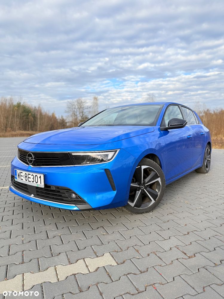 Opel Astra 1.2 T Elegance S&S - 2