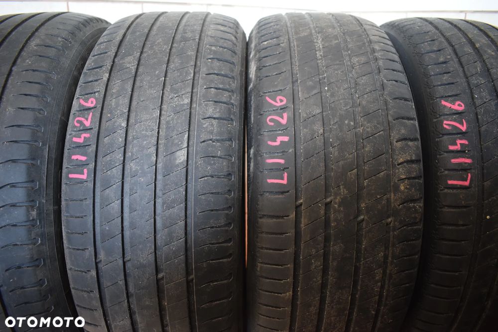 R18 235/55 Michelin Latitude Sport 3 - 1