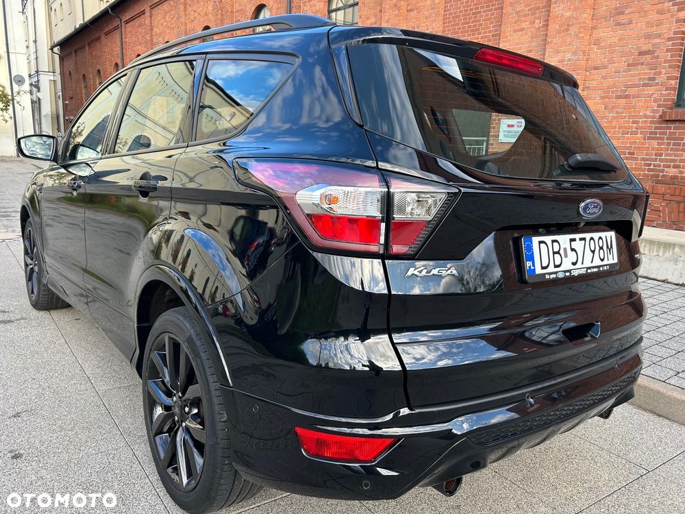 Ford Kuga 1.5 EcoBoost 2x4 ST-Line - 11