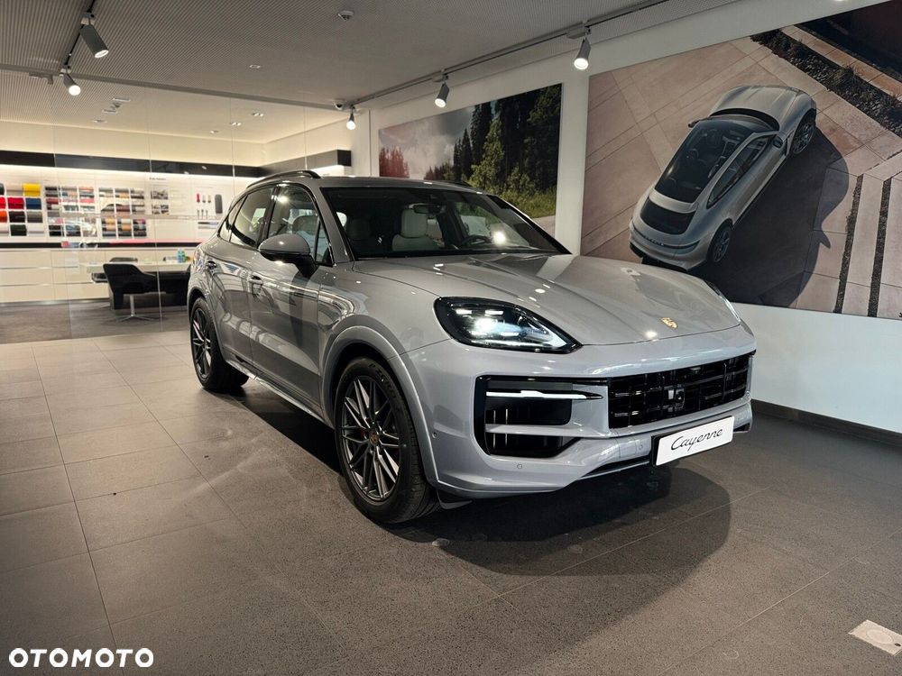 Porsche Cayenne S - 4