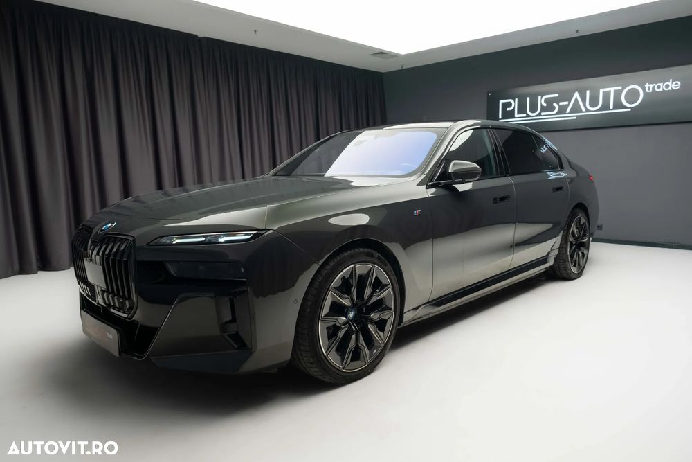 BMW i7 - 2