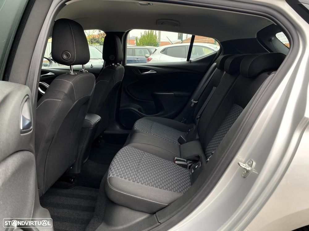 Opel Astra 1.5 D Business Edition S/S - 33