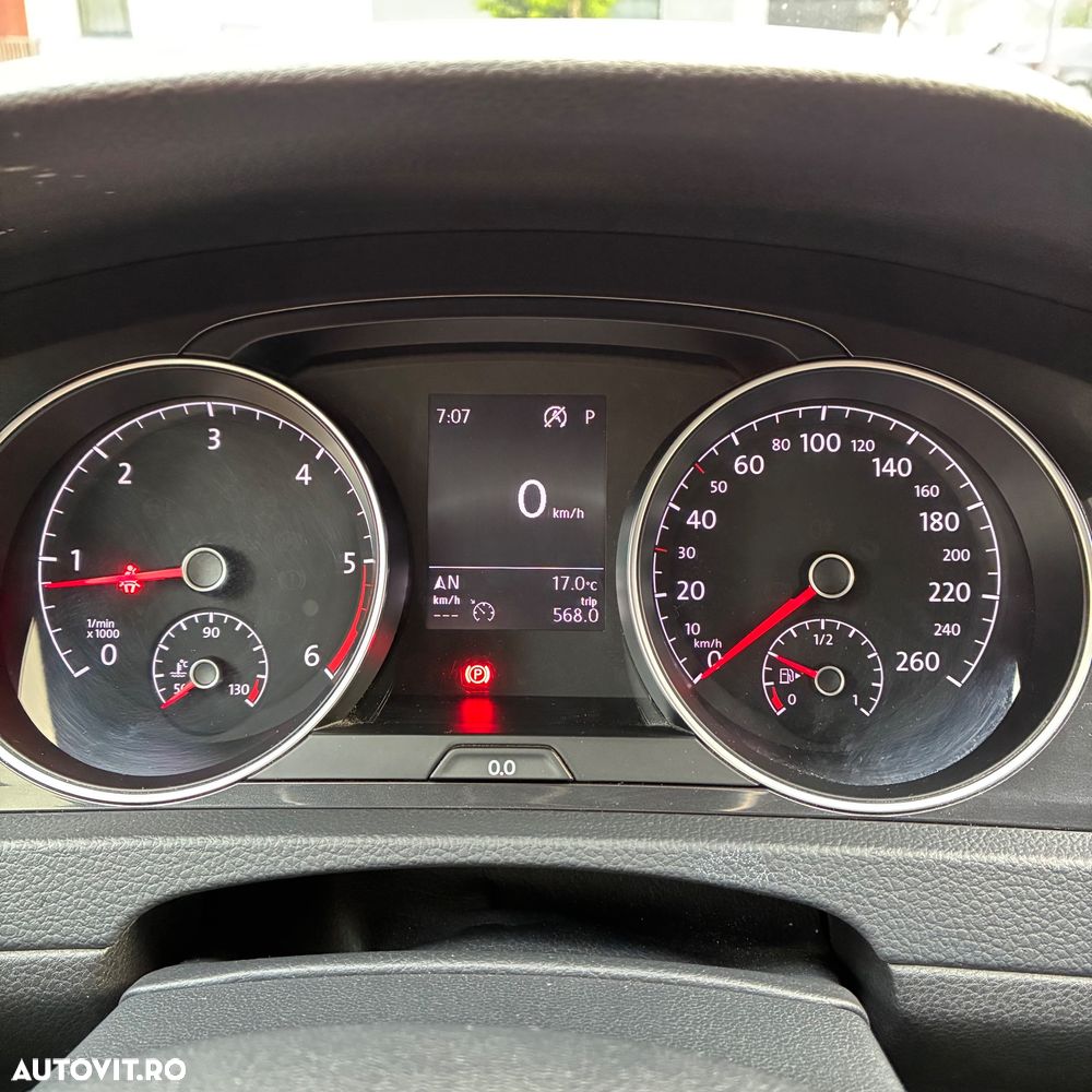 Volkswagen Golf 2.0 TDI DSG Comfortline - 11