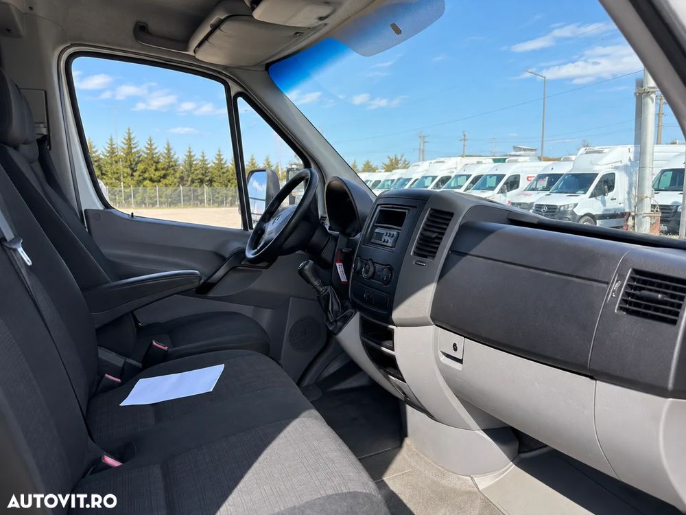 Mercedes-Benz SPRINTER - 10