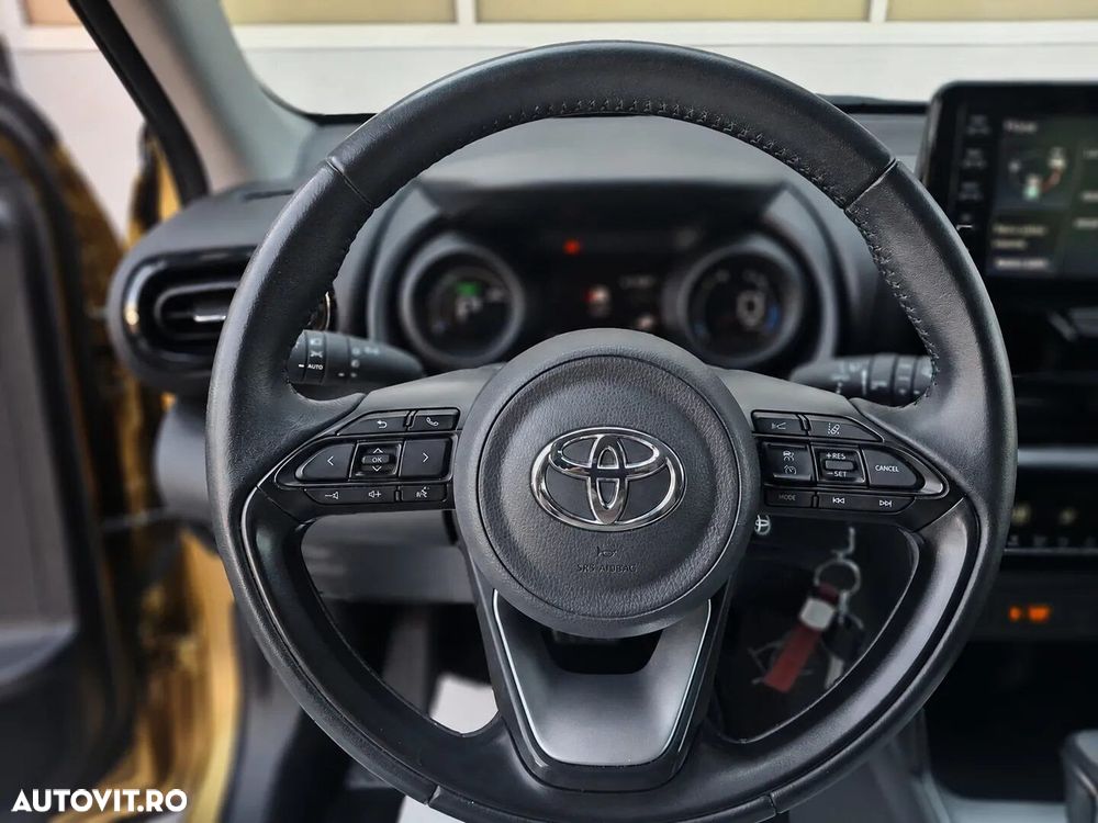 Toyota Yaris Cross - 16