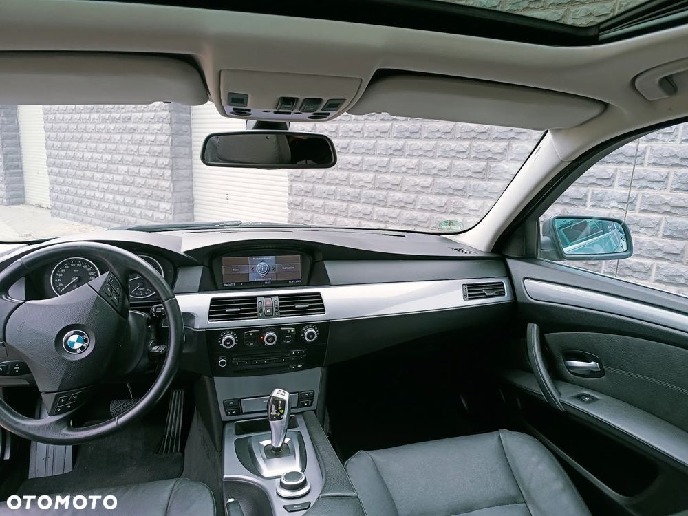 BMW Seria 5 525i - 7