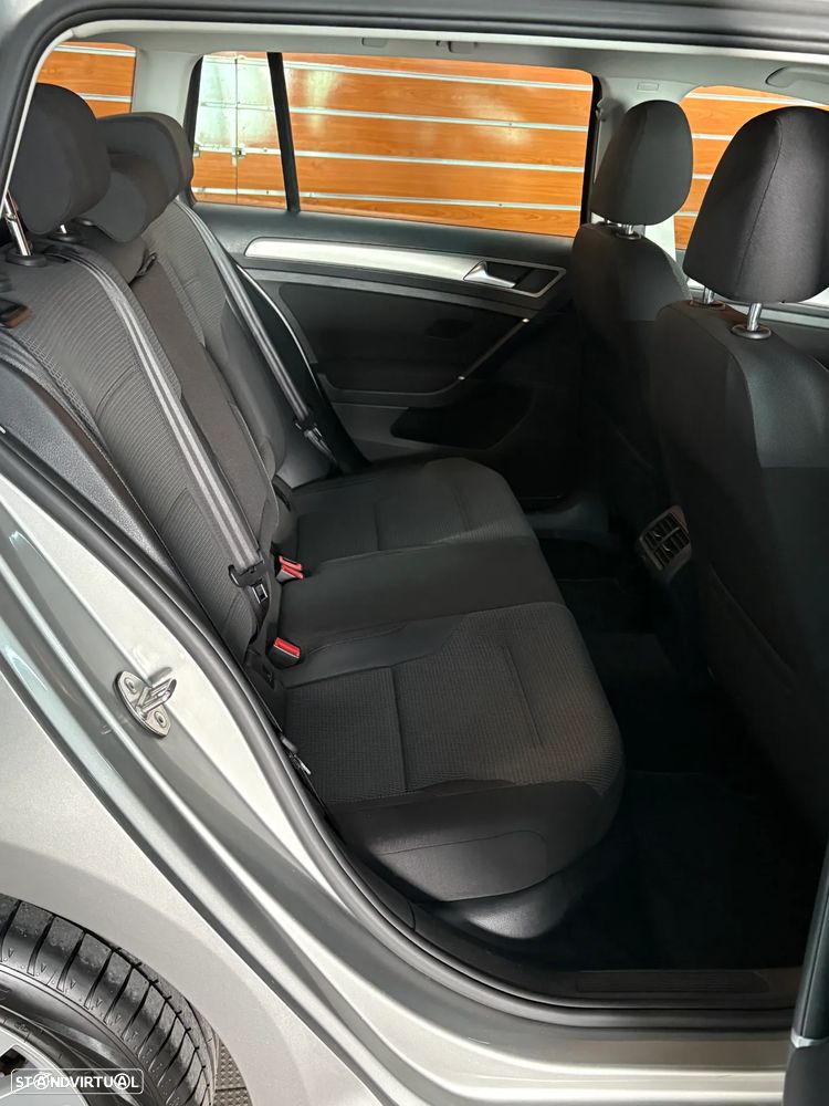 VW Golf Variant 1.6 TDi BlueMotion Confortline - 10