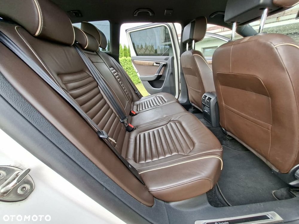 Volkswagen Passat 1.6 TDI BlueMotion Technology Highline - 14