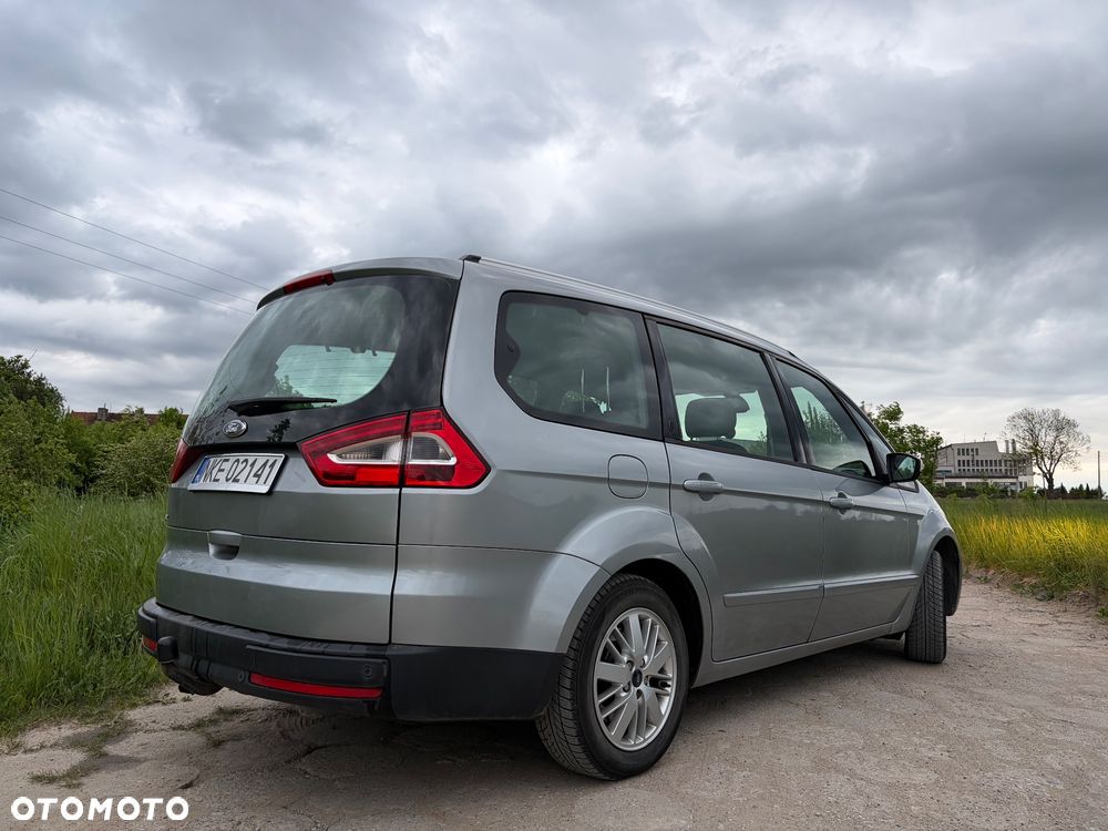 Ford Galaxy - 11